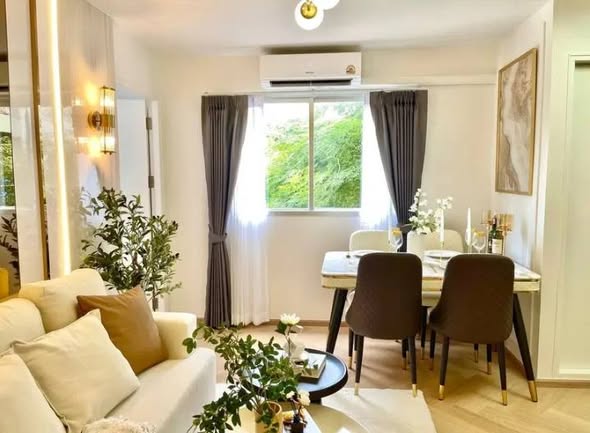 bedroom and living room of Lumpini Mixx Thepharak – Srinagarindra