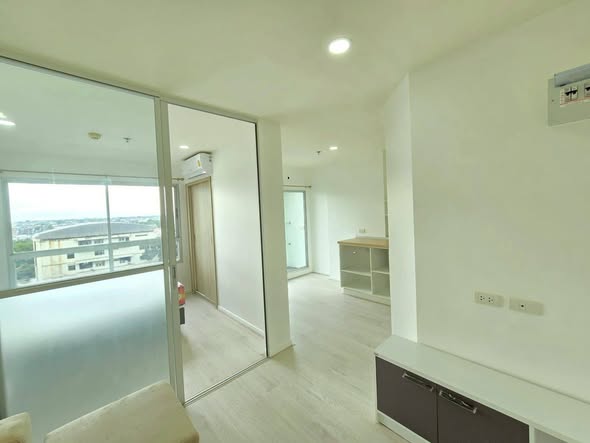 room interior of Lumpini Park Boromratchachonni – Sirindhorn