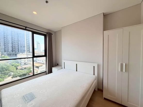 bedroom and room interior of Lumpini Park Phahon32