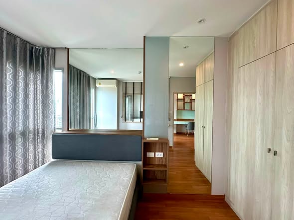 bedroom and room interior of Lumpini Park Vibhavadi-Chatuchak