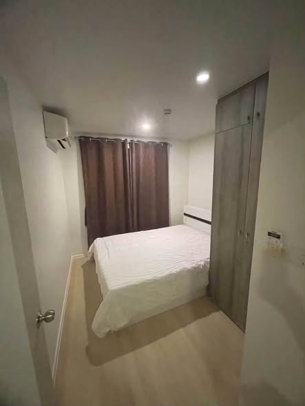bedroom of Lumpini Place Bang Na