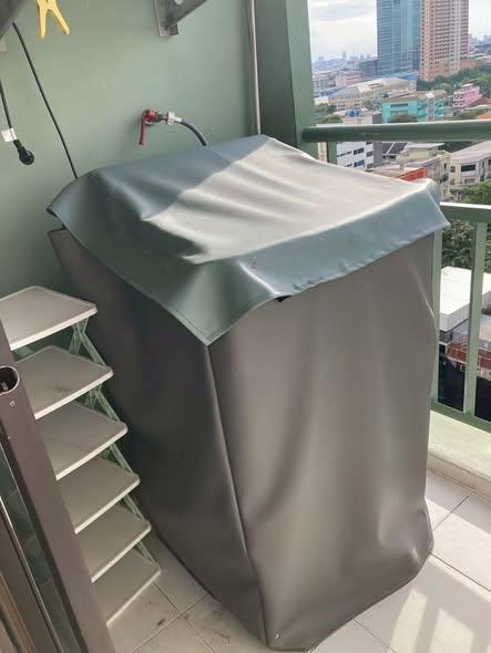 bathroom of Lumpini Place Phahon-Saphan Khwai