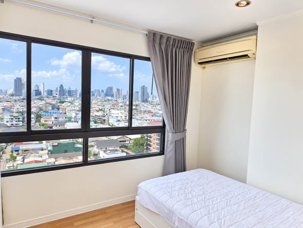 bedroom of Lumpini Place Rama 3 – Riverview