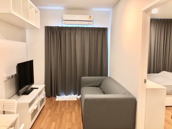 bedroom and room interior of Lumpini Place Ratchada-Sathu