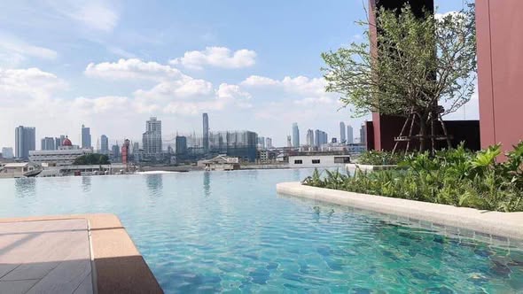 pool of Lumpini Place Ratchada-Sathu