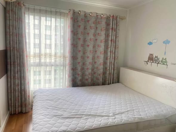 bedroom of Lumpini Place Ratchayotin