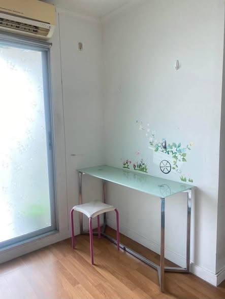 room interior of Lumpini Place Ratchayotin
