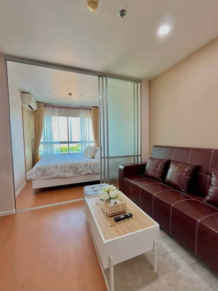 bedroom and living room of Lumpini Seaview Jomtien
