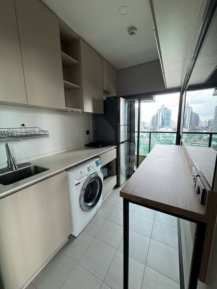 Lumpini Suite Phetchaburi – Makkasan