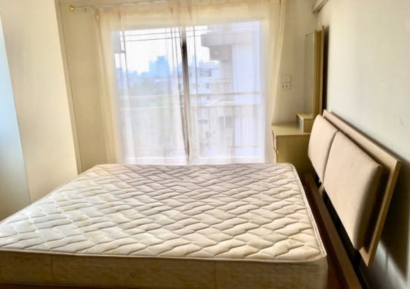 bedroom of Lumpini Ville Cultural Center