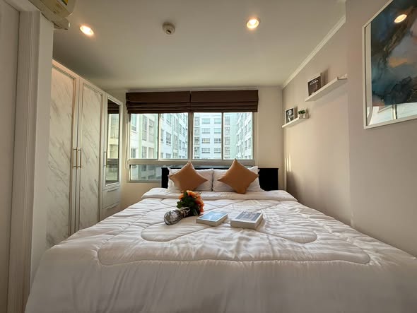 bedroom of Lumpini Ville Cultural Center
