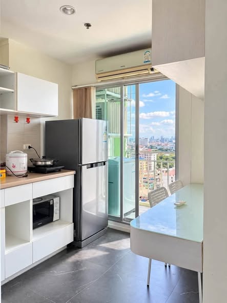kitchen of Lumpini Ville Naklua – Wong Amat BuildingC