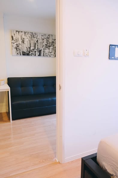 living room and bedroom of Lumpini Ville Sukhumvit 109 – Bearing