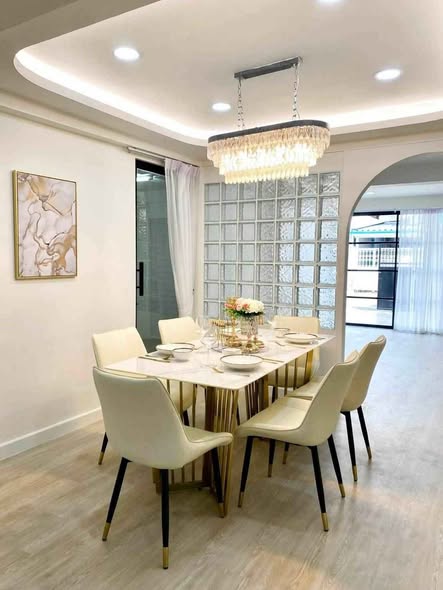 room interior of LUXURY HOME VILLAS LTD