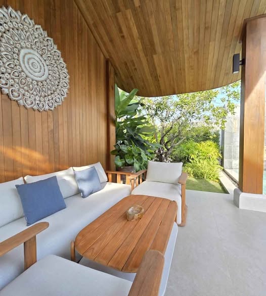 Luxury pool villa 604