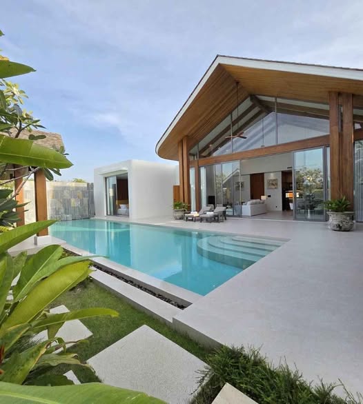 room interior of Luxury pool villa 604