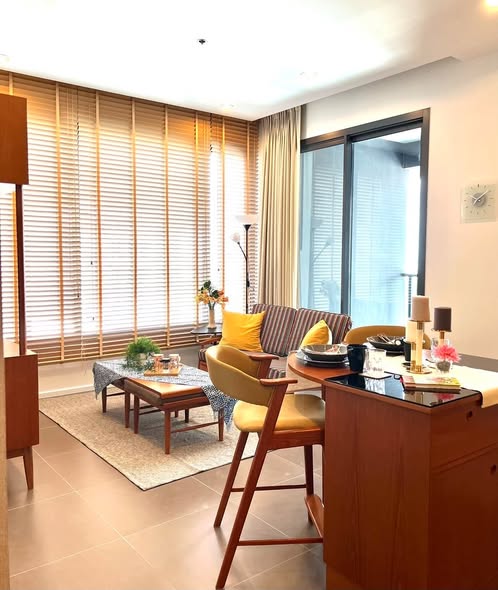 bedroom and living room of M Ladprao