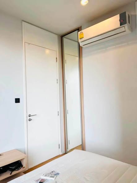 bedroom and room interior of M Ladprao