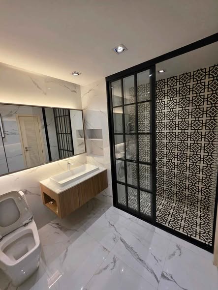 bathroom of M Thonglor 10