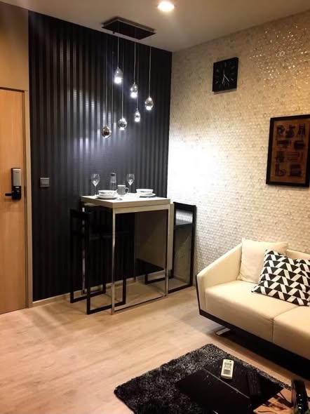 M Thonglor 10