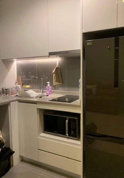 room interior and kitchen of M Thonglor 10