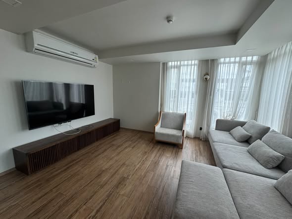 bedroom and living room of Maestro 01 Sathorn-Yenakat
