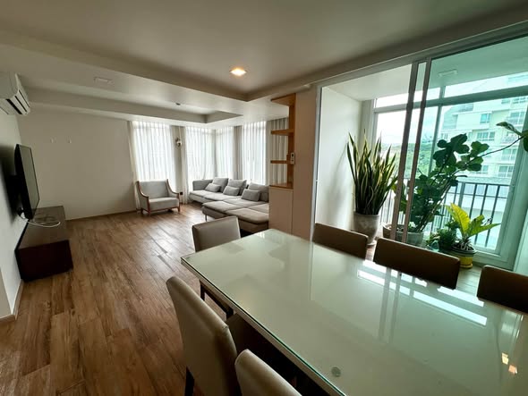 living room of Maestro 01 Sathorn-Yenakat