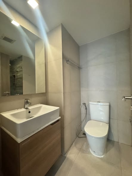 bathroom of Maestro 02 Ruamrudee