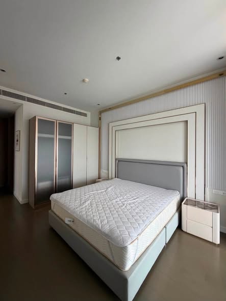 bedroom of Magnolias Ratchadamri Boulevard