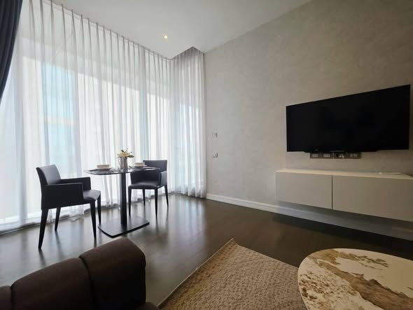 living room of Magnolias Ratchadamri Boulevard