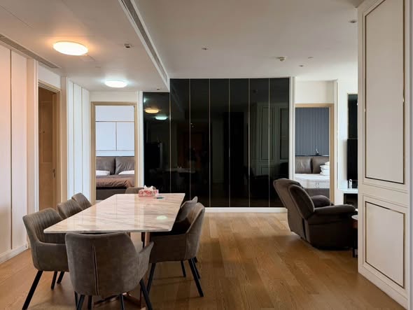 living room and room interior and kitchen of Magnolias Waterfront Residences