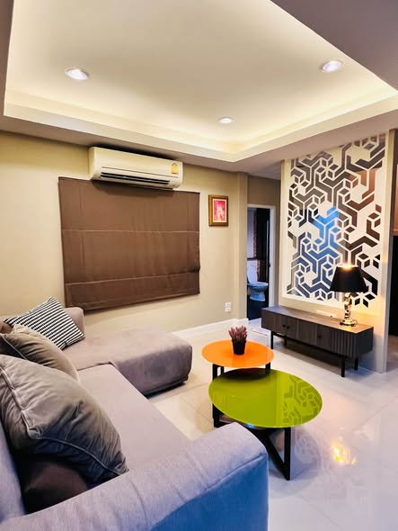 living room of Maneeya ville