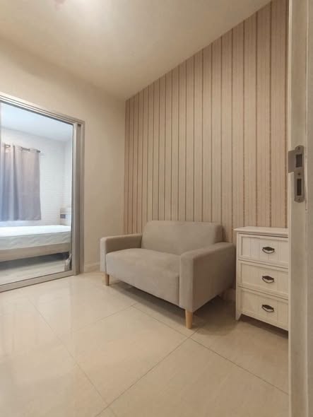 bedroom and room interior of Manor Sanambinnam