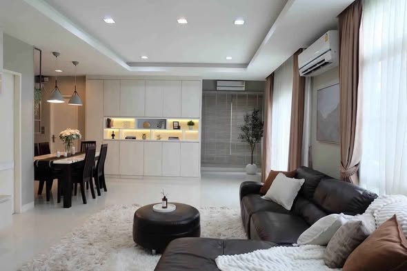 bedroom and living room of Mantana 2 Bangna Km. 7