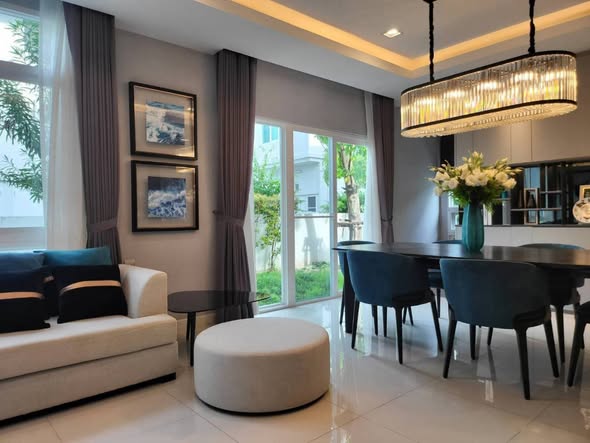 living room and room interior of Mantana 2 Bangna Km. 7