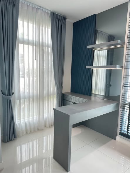 bathroom of Mantana Westgate