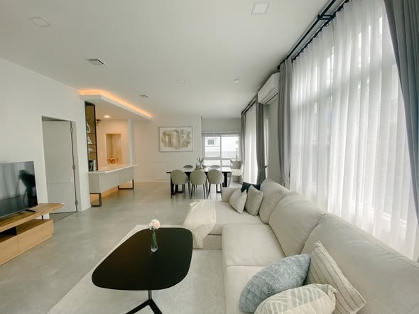 living room and room interior of Manthana Bangna – Wongwean
