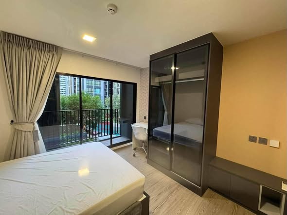 bedroom and room interior of Maroon Ratchada 32 (สำนักงานขาย)