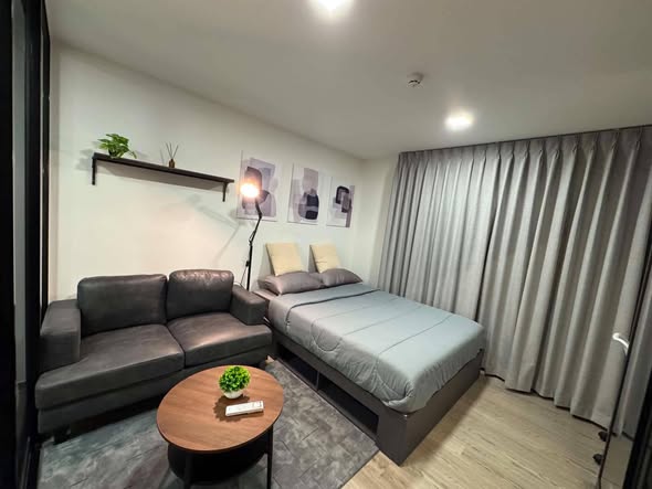 living room and bedroom of Maroon Ratchada 32 (สำนักงานขาย)