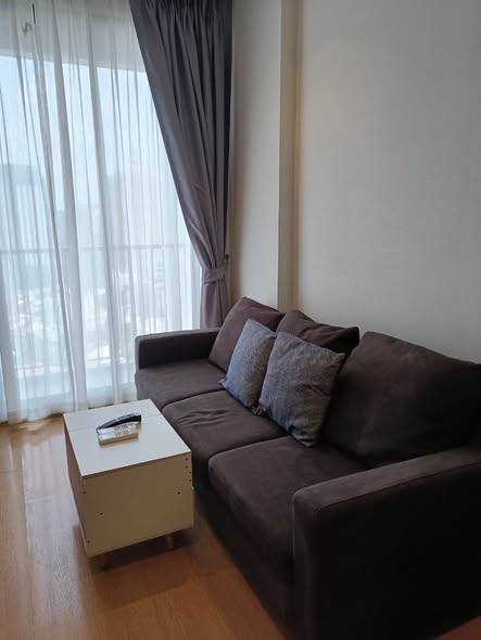 bedroom and living room of Maru Ladprao 15 : มารุ ลาดพร้าว 15
