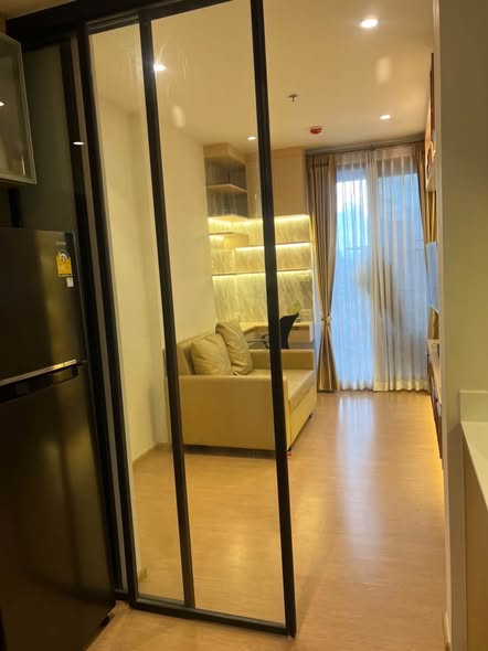 bedroom and room interior of Maru Ladprao 15 : มารุ ลาดพร้าว 15