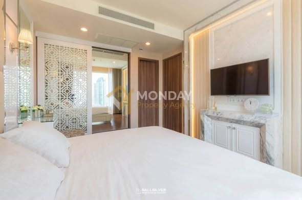 bedroom of Menam Residences Condominium