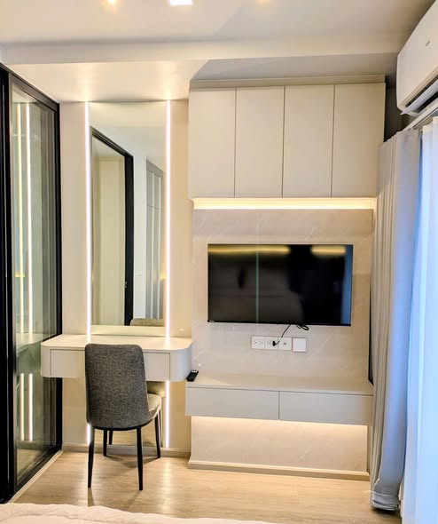 bedroom and living room and room interior of Metris Lat Phrao