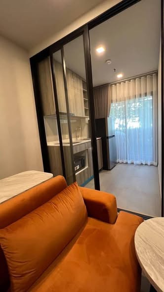 bedroom and room interior of Metris Lat Phrao