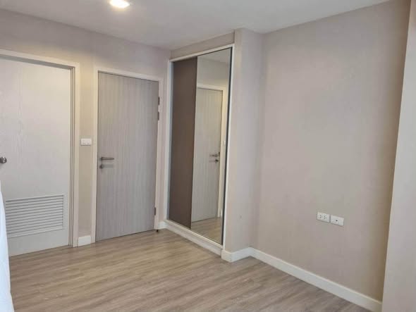 bedroom of Metro Luxe Kaset