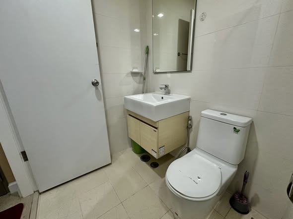 bathroom of Metro Luxe Ratchada
