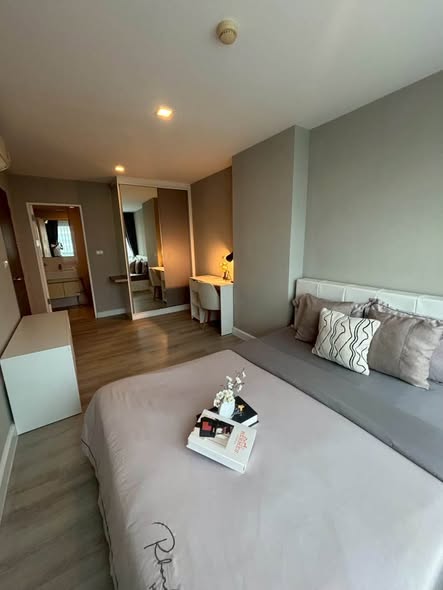 bedroom of Metro Luxe Ratchada