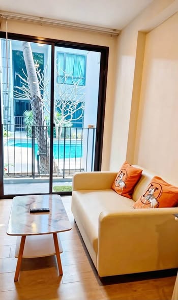 living room and room interior of Metro Luxe Riverfront Rattanathibet