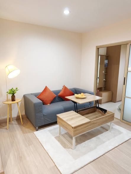 living room of Metro Park Sathorn phase 2/2