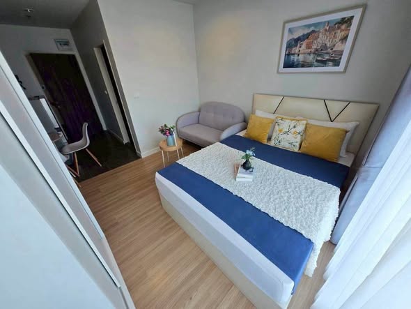 bedroom of Metro Sky Wutthakat